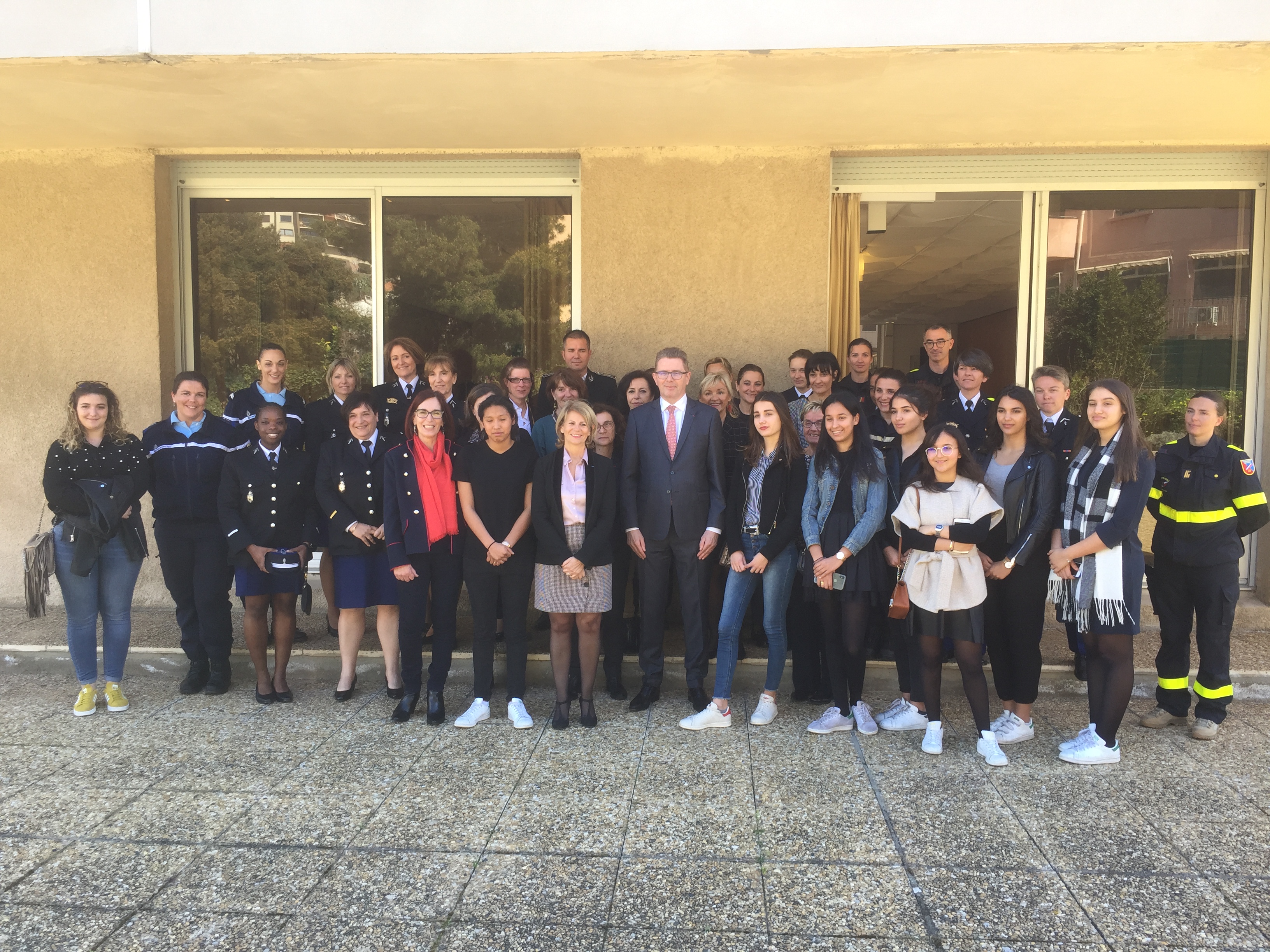 Le préfet a rendu hommage aux femmes dont la vocation est de protéger la population au quotidien.