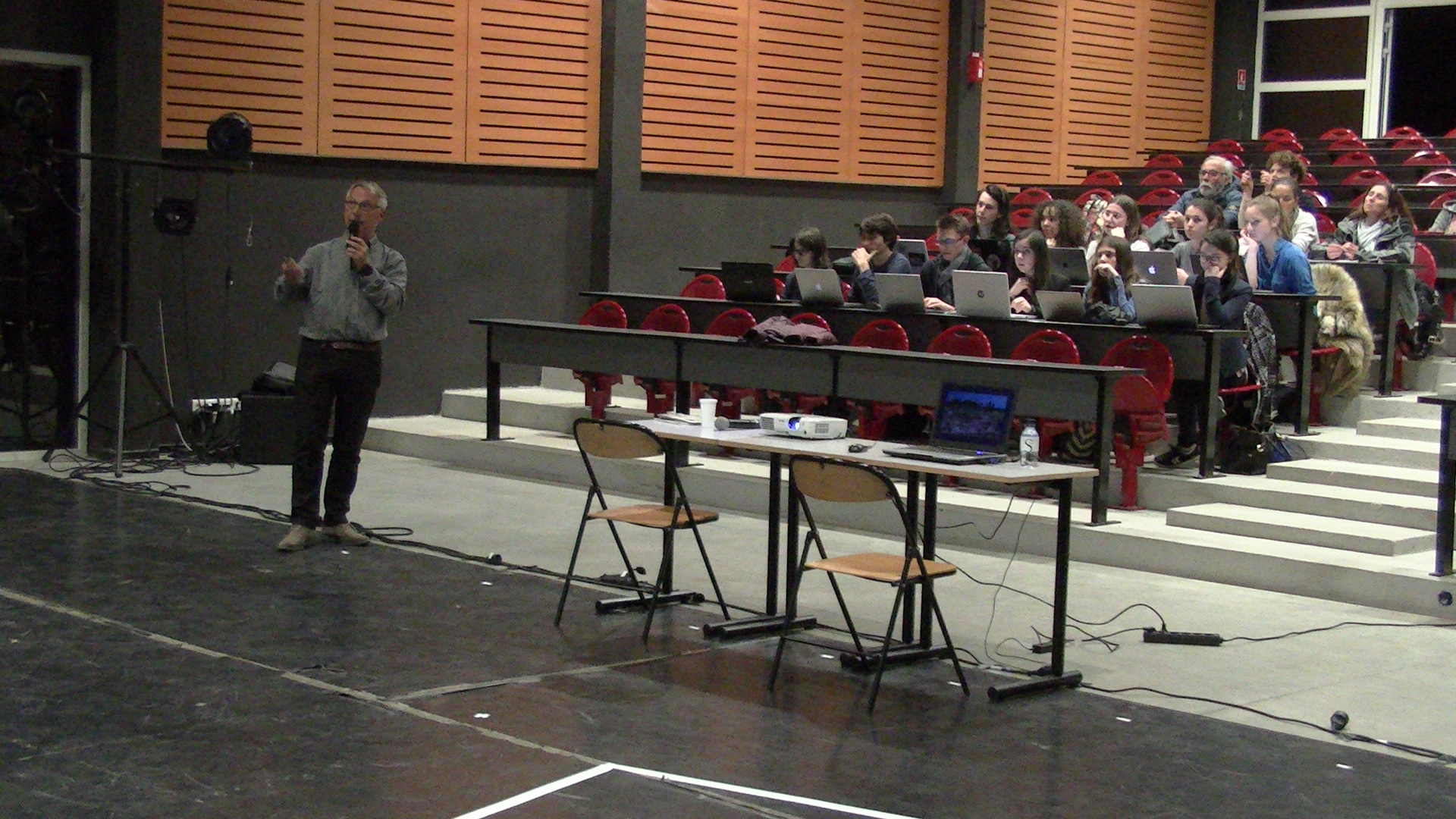 Le littoral est en danger ! Michel Muracciole, Délégué de Rivages du Conservatoire du littoral, l'a expliqué lundi soir à Bastia.