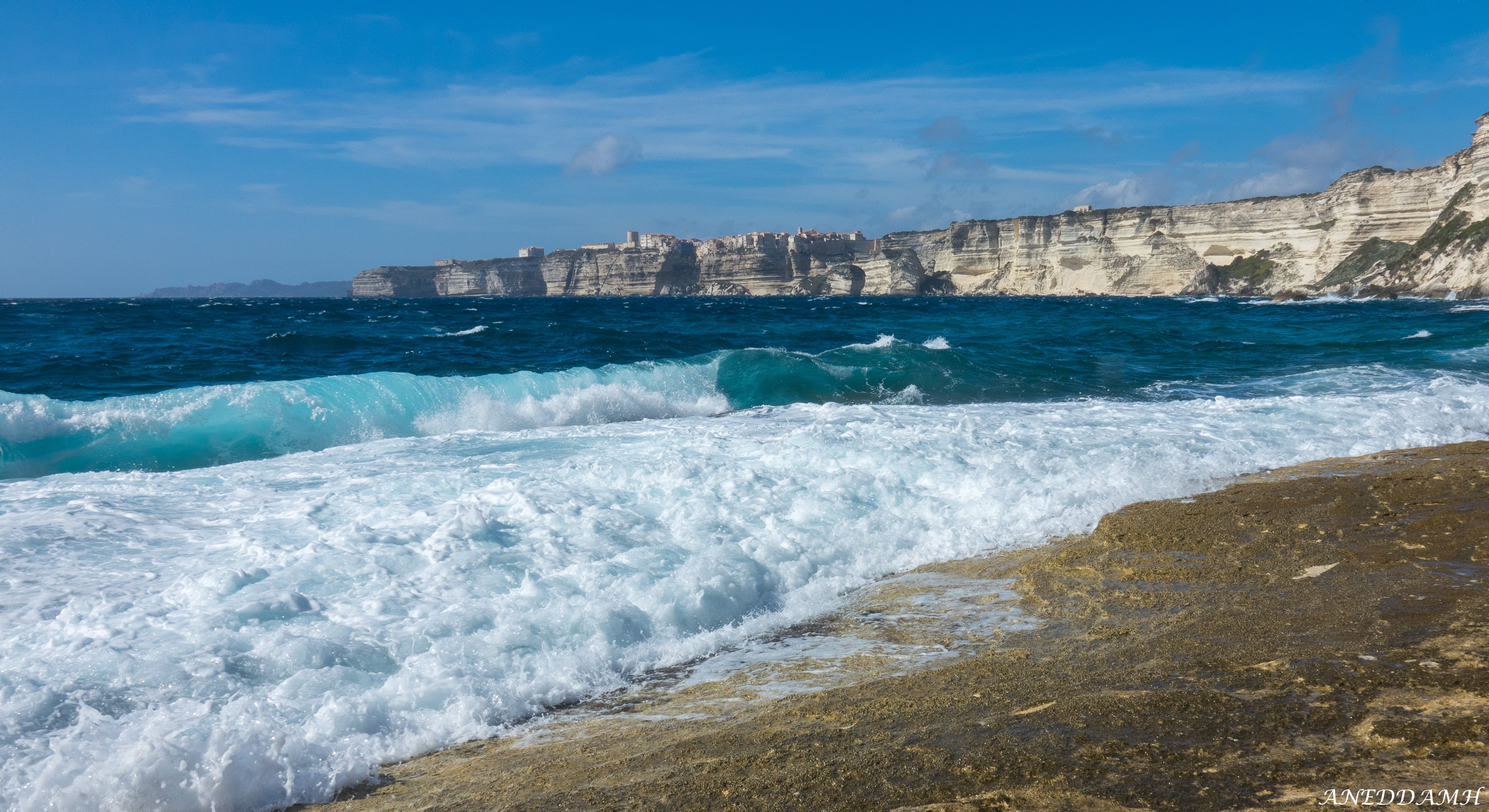 La photo du jour : Chapelets ourlés sur les plages de Bonifacio