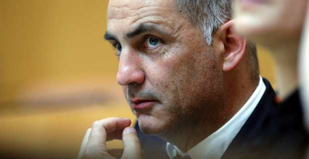 Avant le débat de Cuzzà, auquel il ne participera pas, Gilles Simeoni appelle "à la mobilisation pacifique"