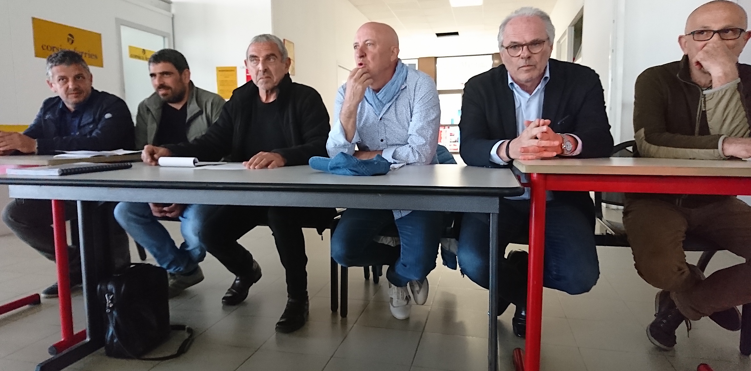 "Mobilisation et solidarité" des socioprofessionnels du littoral de l'Extrême-Sud