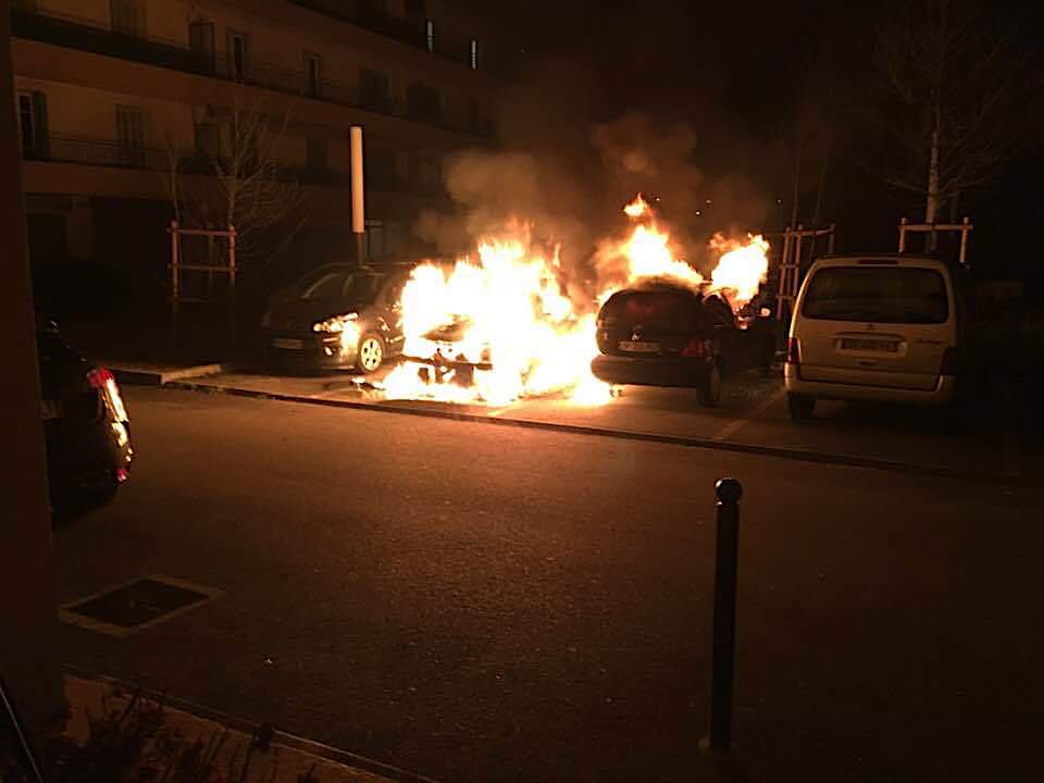 A Ajaccio, voitures en feu à Binda