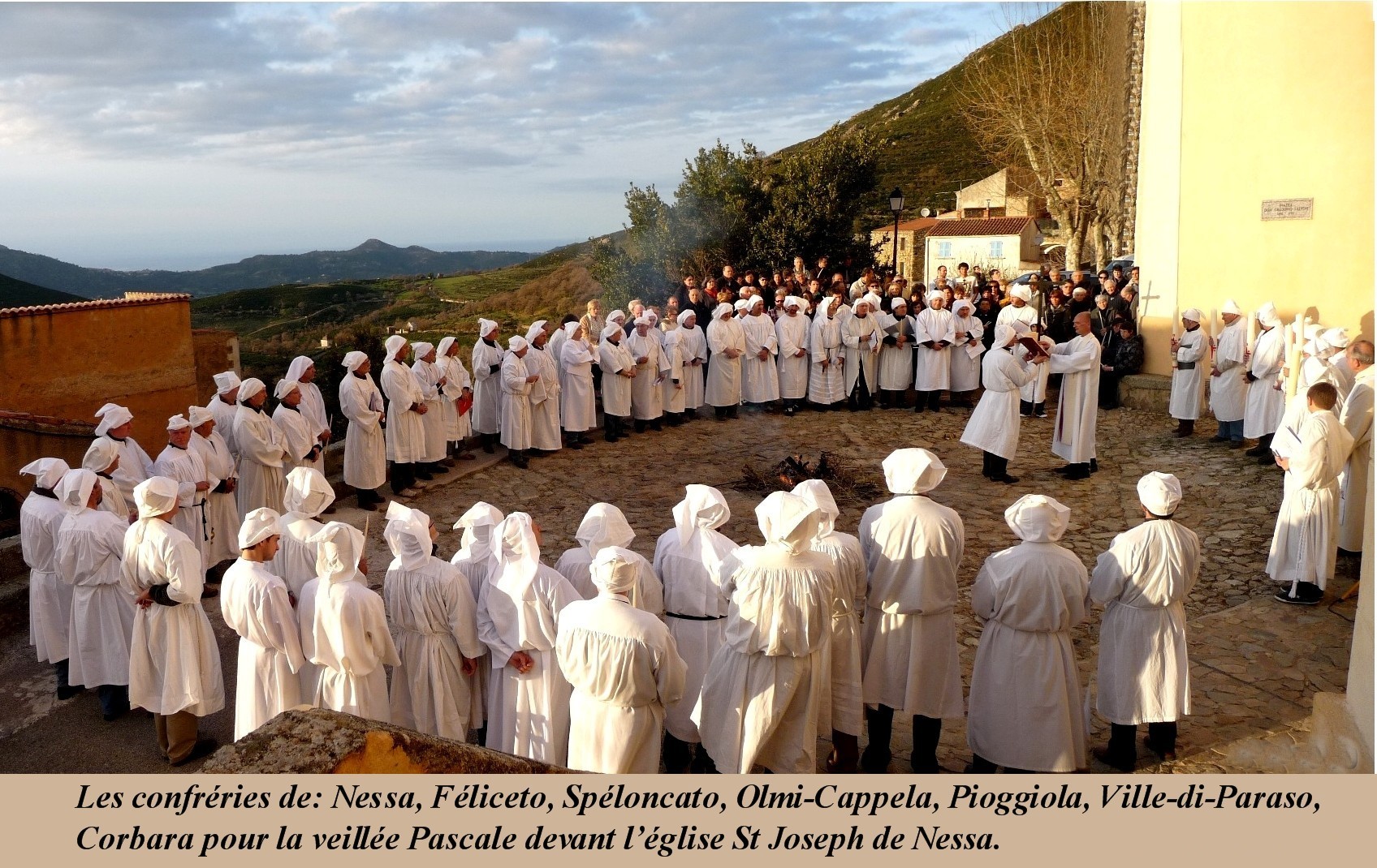 La photo du jour : Les confréries de Balagne réunies à Nessa