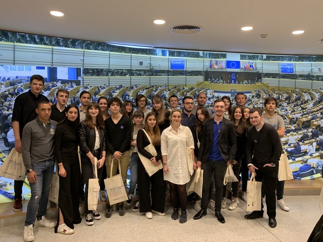 Les Terminales ES du Lycée de Balagne au Parlement Européen