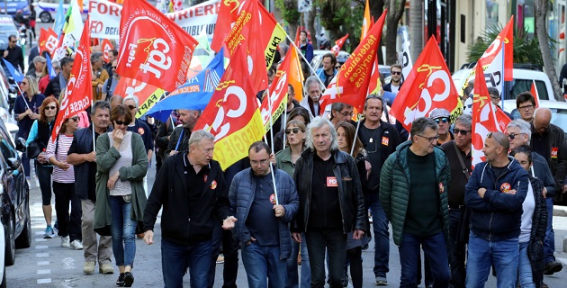 Les syndicats de saliariés de la fonction publique réunis ce 9 mai à Ajaccio (Photo Michel Luccioni)