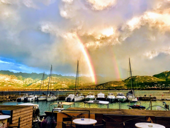 Arc-en-ciel au dessus de la Corse