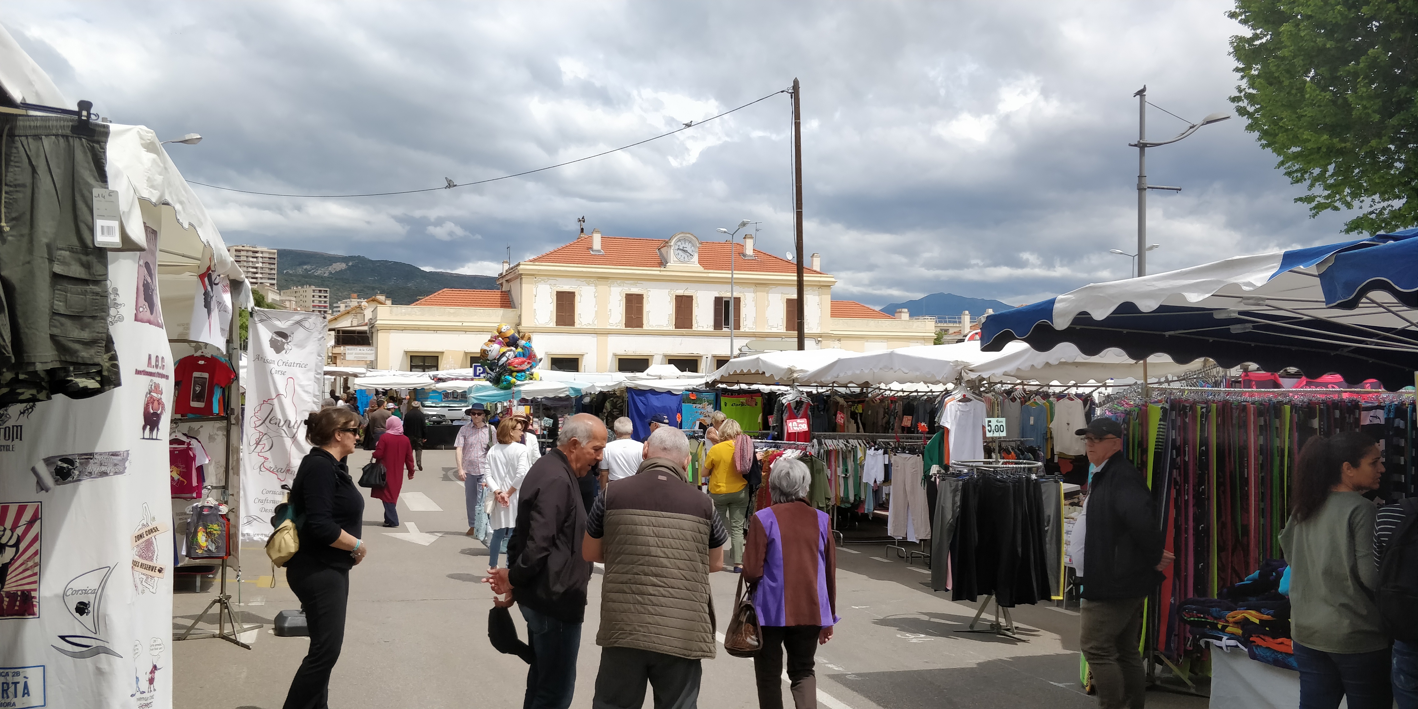 La foire de Saint-Pancrace d’Ajaccio : Un hub social