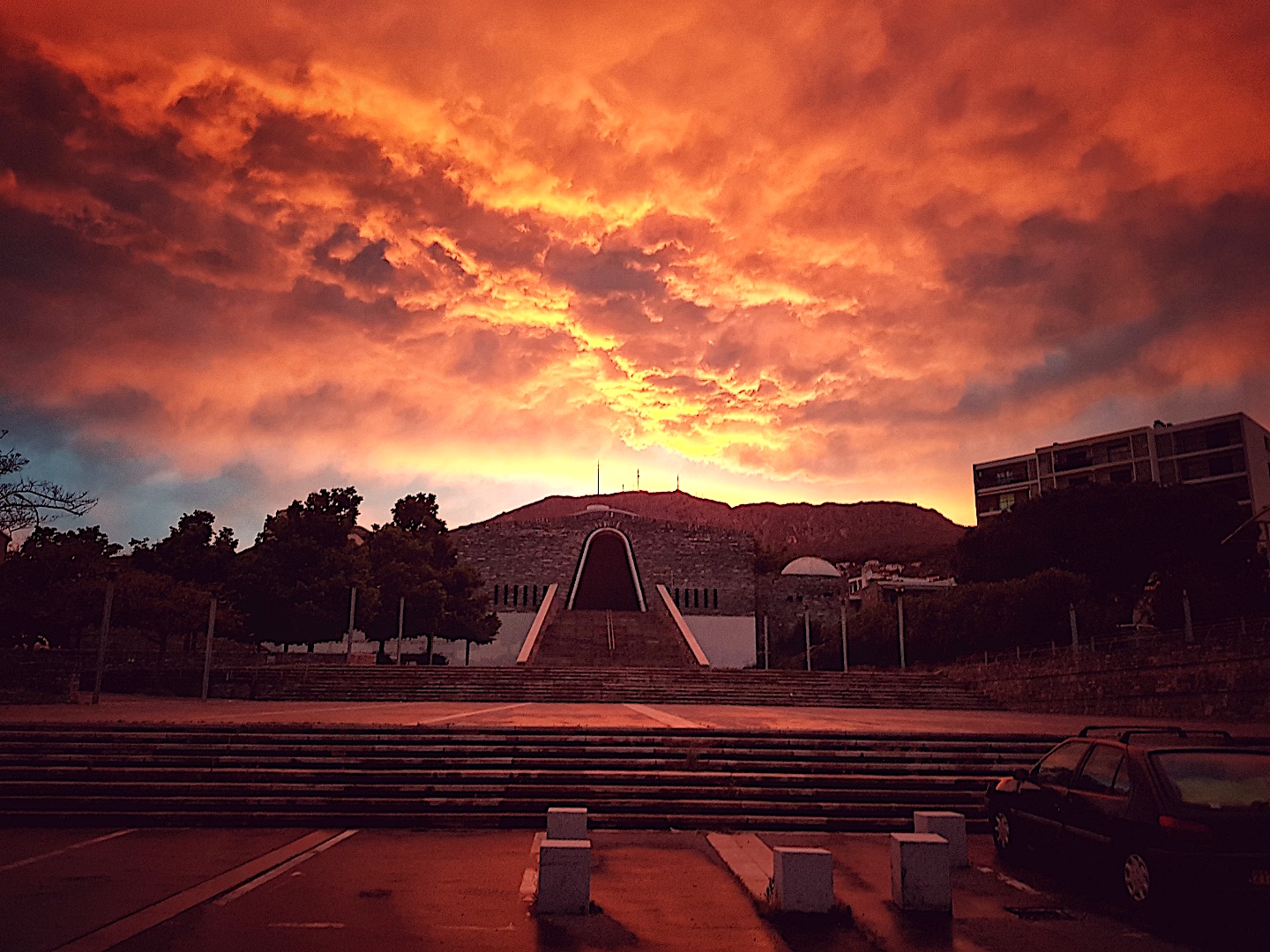 La photo du jour : Notre dame des Victoires de Lupinu
