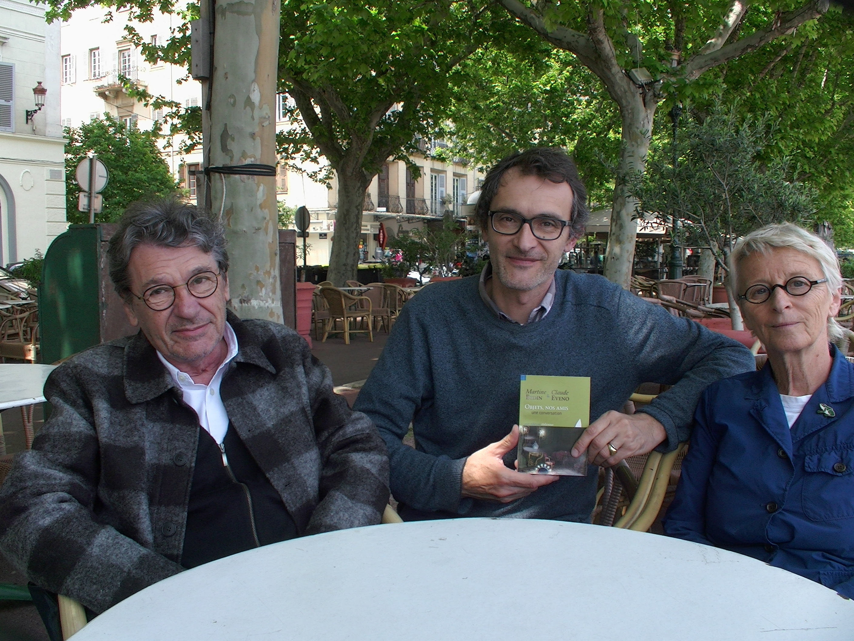 Claude Eveno, Xavier Dandoy de Casabianca, directeur des Editions Eoliennes, et Martine Bedin