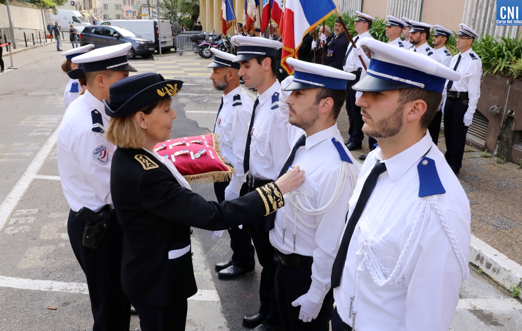 Remise de médaille par la Préfète de Corse pour acte de courage et de dévouement / Photo Michel Luccioni