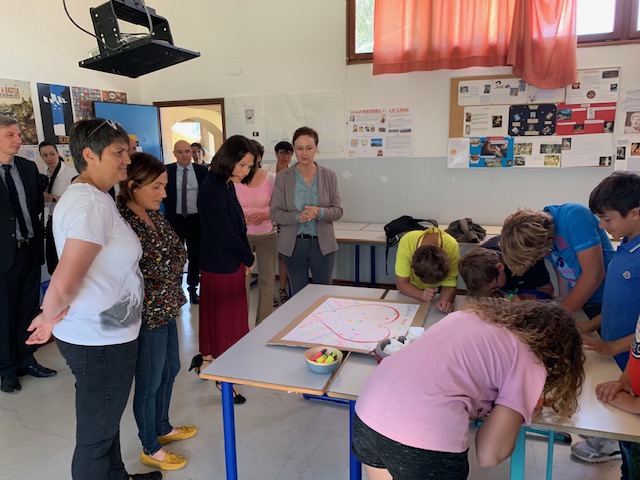 1er festival du développement durable au collège de Saint Florent. Le futur est dans la nature