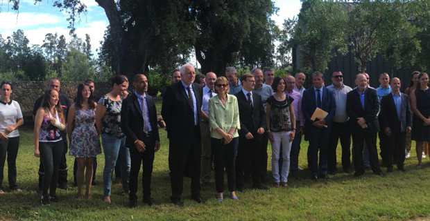 Les participants au Comité hydrique autour de la préfète Josiane Chevalier et du président de l'OEHC, Saveriu Luciani.