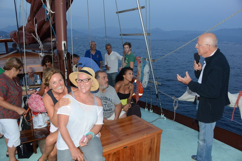 Ajaccio : Une mini-croisière pour découvrir la beauté du ciel de Corse