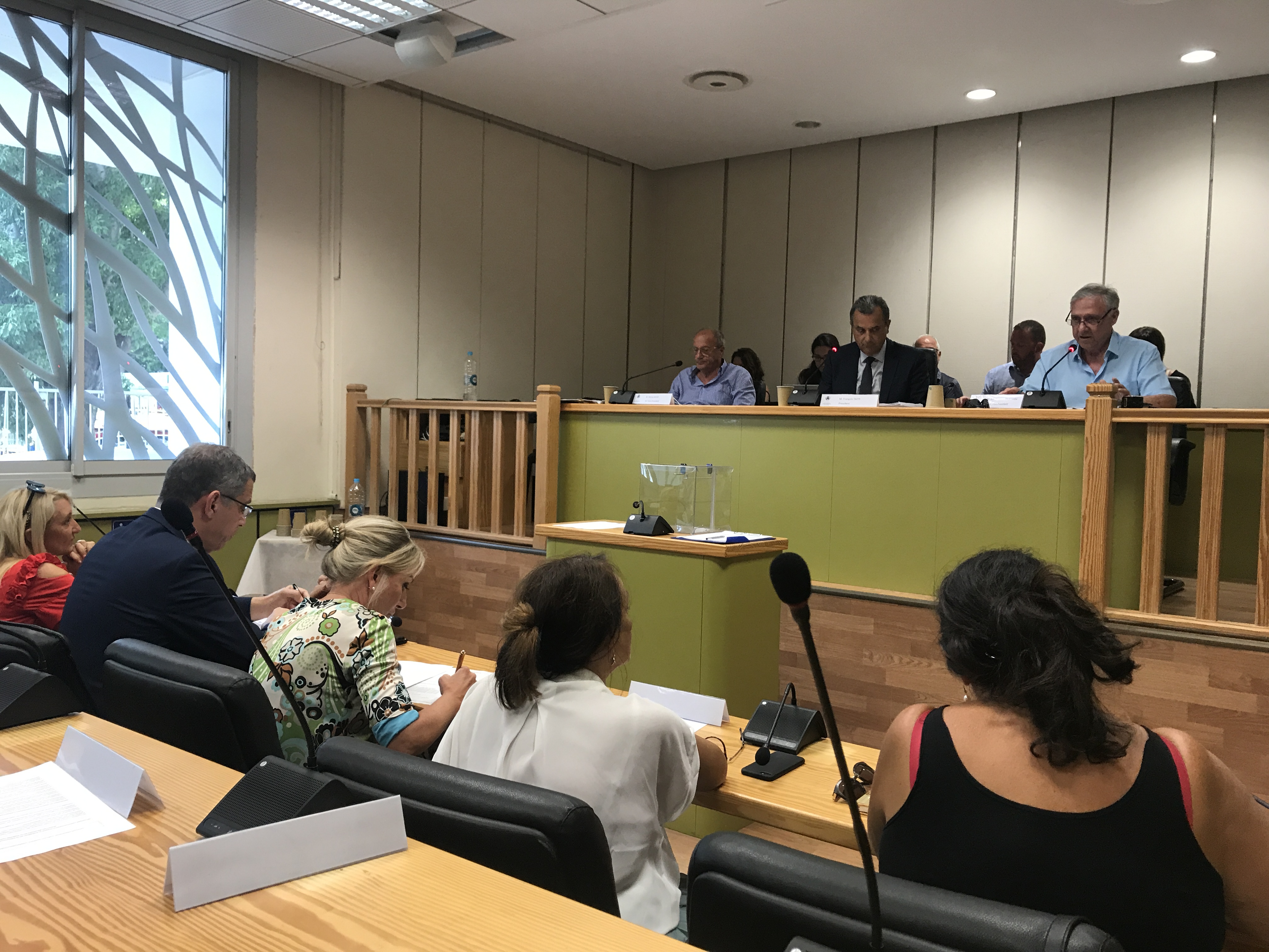 Réhabilitation contestée de la Cité des Monts à Lupinu : la motion de la majorité communautaire approuvée