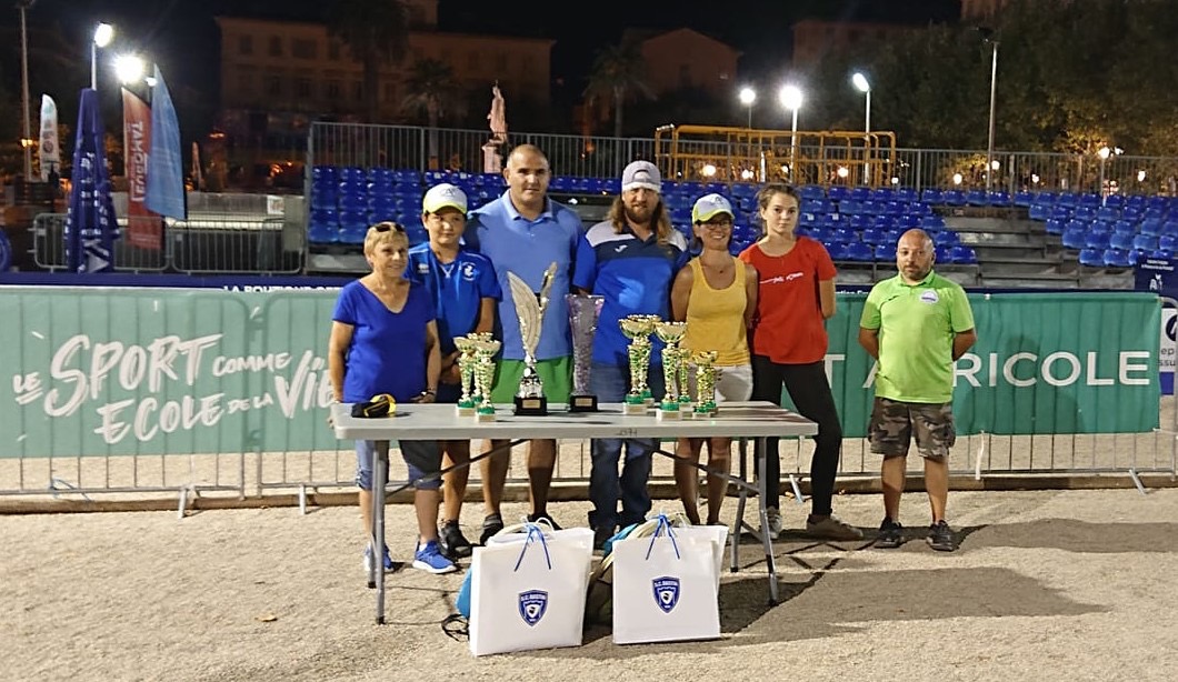 Jean-Dominique Fieschi, Vincente Hernandez et Jean-Dominique Fieschi Junior ont remporté le concours de famille