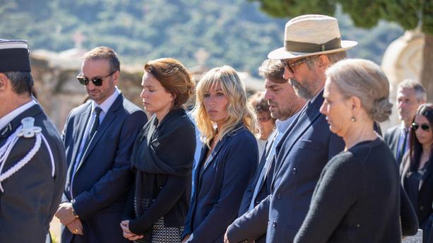 Michel Ferracci et Mathilde Seigner dans Le Temps est assassin