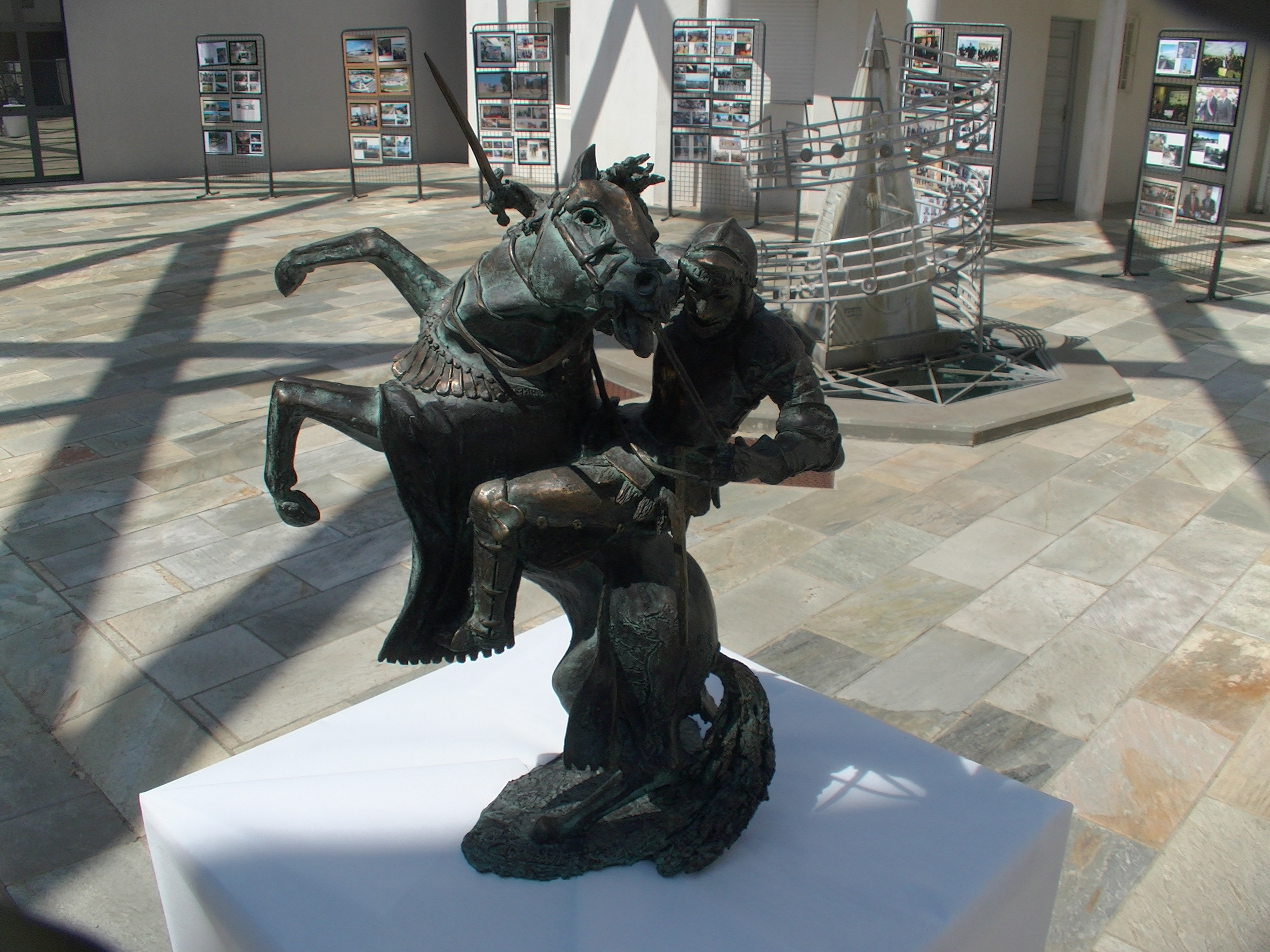 Biguglia : l’essor de la ville en 40 ans de photos !