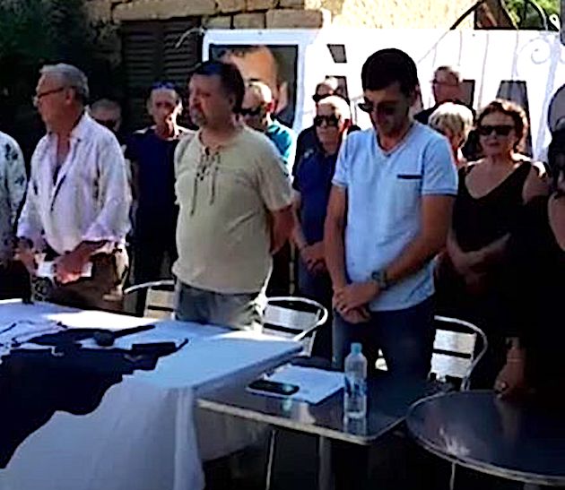 Une minute de silence a été observée en mémoire de Massimu Susini