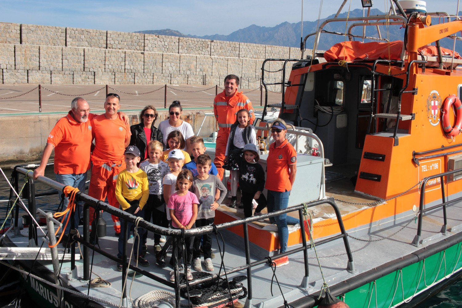 Des enfants du centre de loisirs de Lisula à la découverte de la SNSM Calvi-Balagne