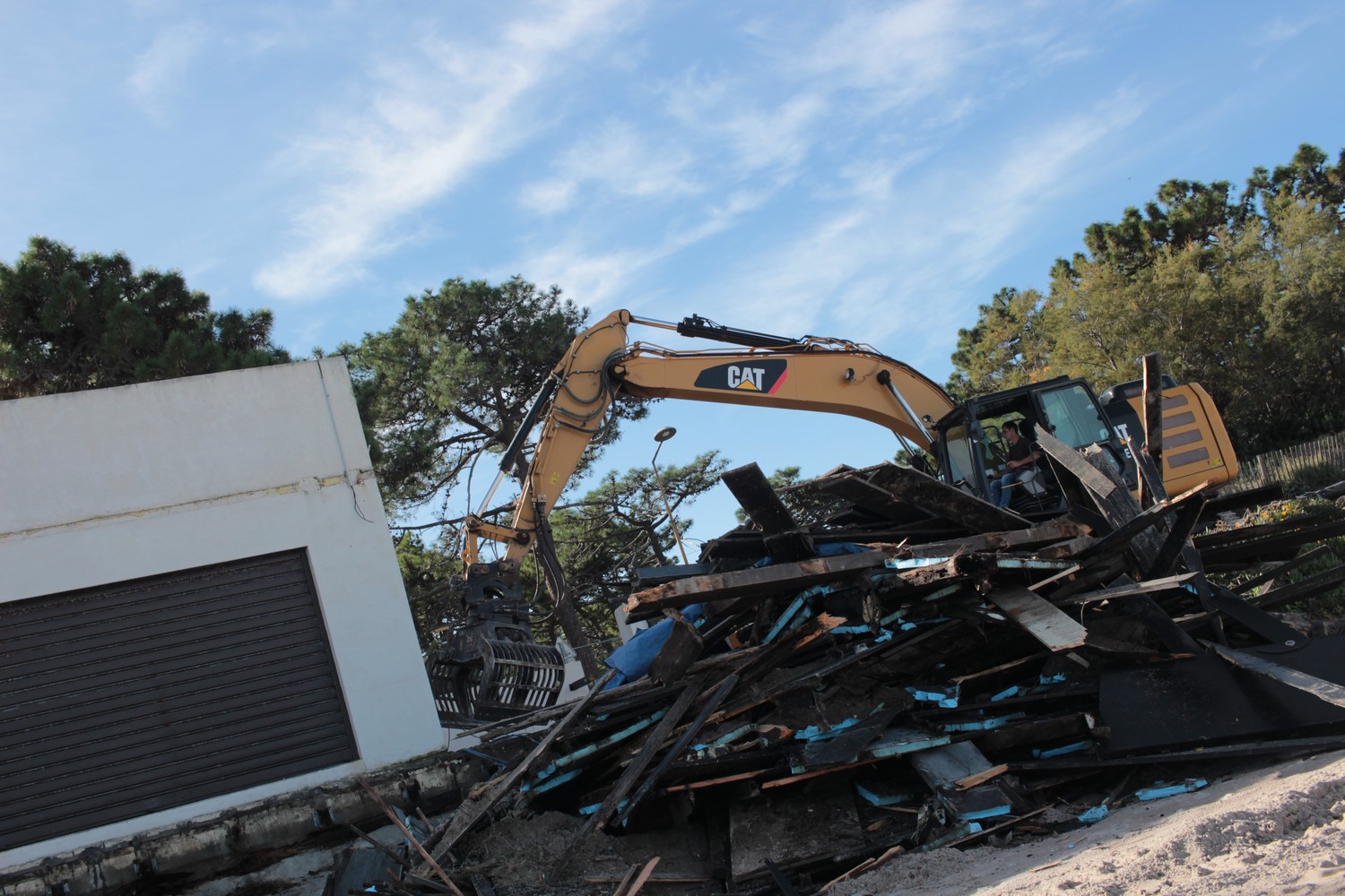 La démolition ce matin de l'Octopussy