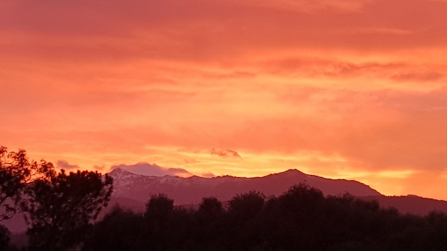 Photo de Magalie Marty : Le pont de Travu sur les montagnes de Solaro