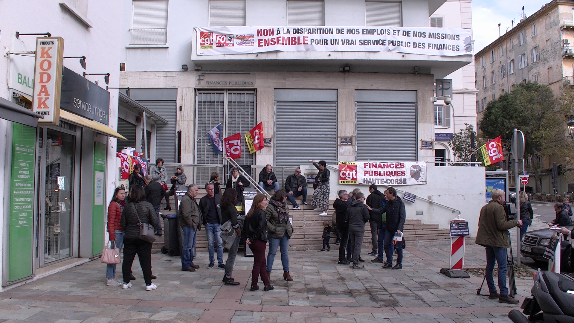 Bastia : L'intersyndicale des finances bloque la direction - Corse Net Infos
