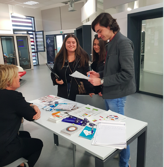 Lutte contre le SIDA : les étudiants de Corte se livrent au dépistage volontaire