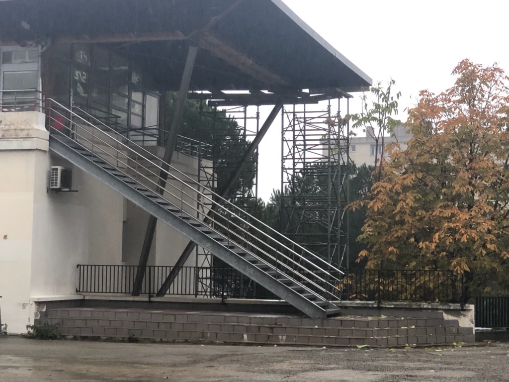 Les parents d'élèves du lycée Laetitia pointent du doigt la sécurité des bâtiments et interpellent la Collectivité de Corse