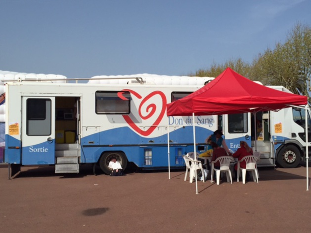 Don du sang : période d'abstinence réduite à 4 mois pour les homosexuels. L'association LGBTI Corse, Arcu, se réjouit