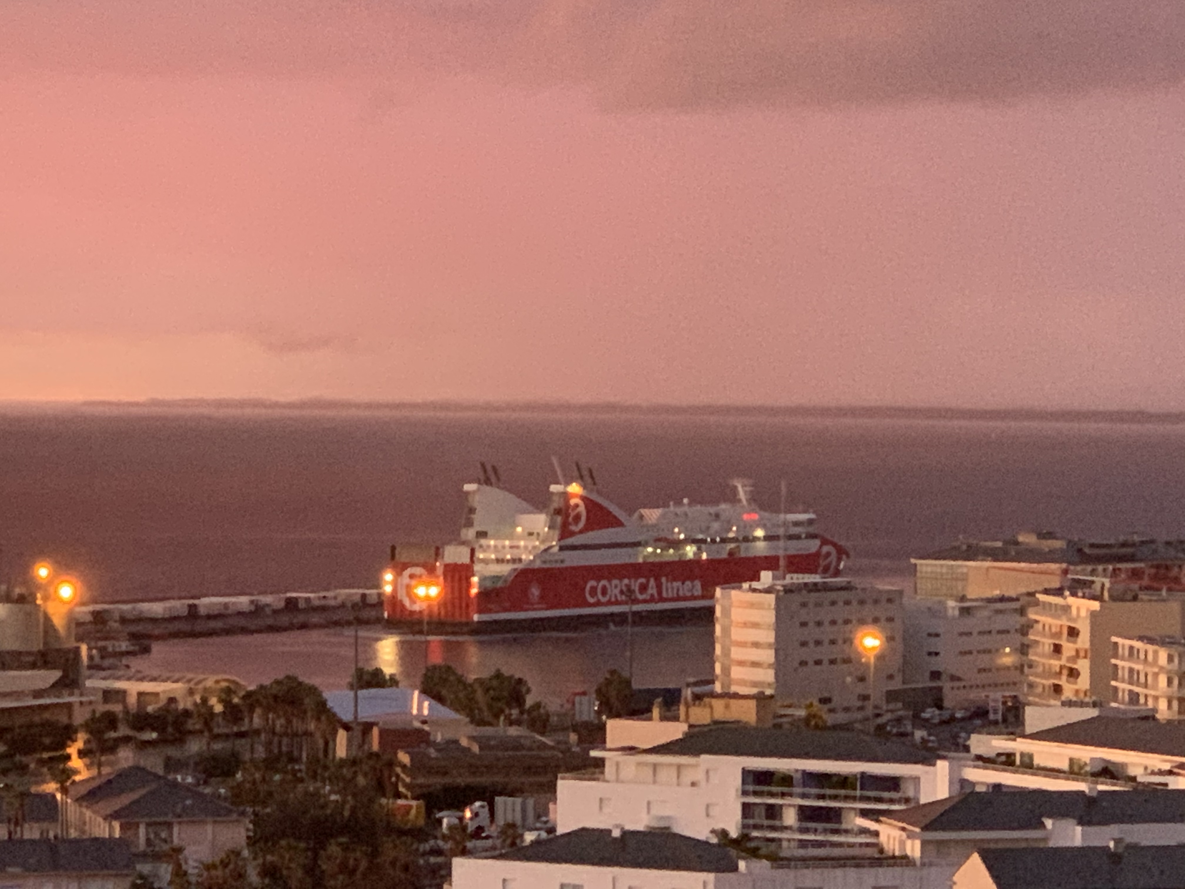 La Confédération des Petites et Moyennes Entreprises de Corse condamne les blocages de ports