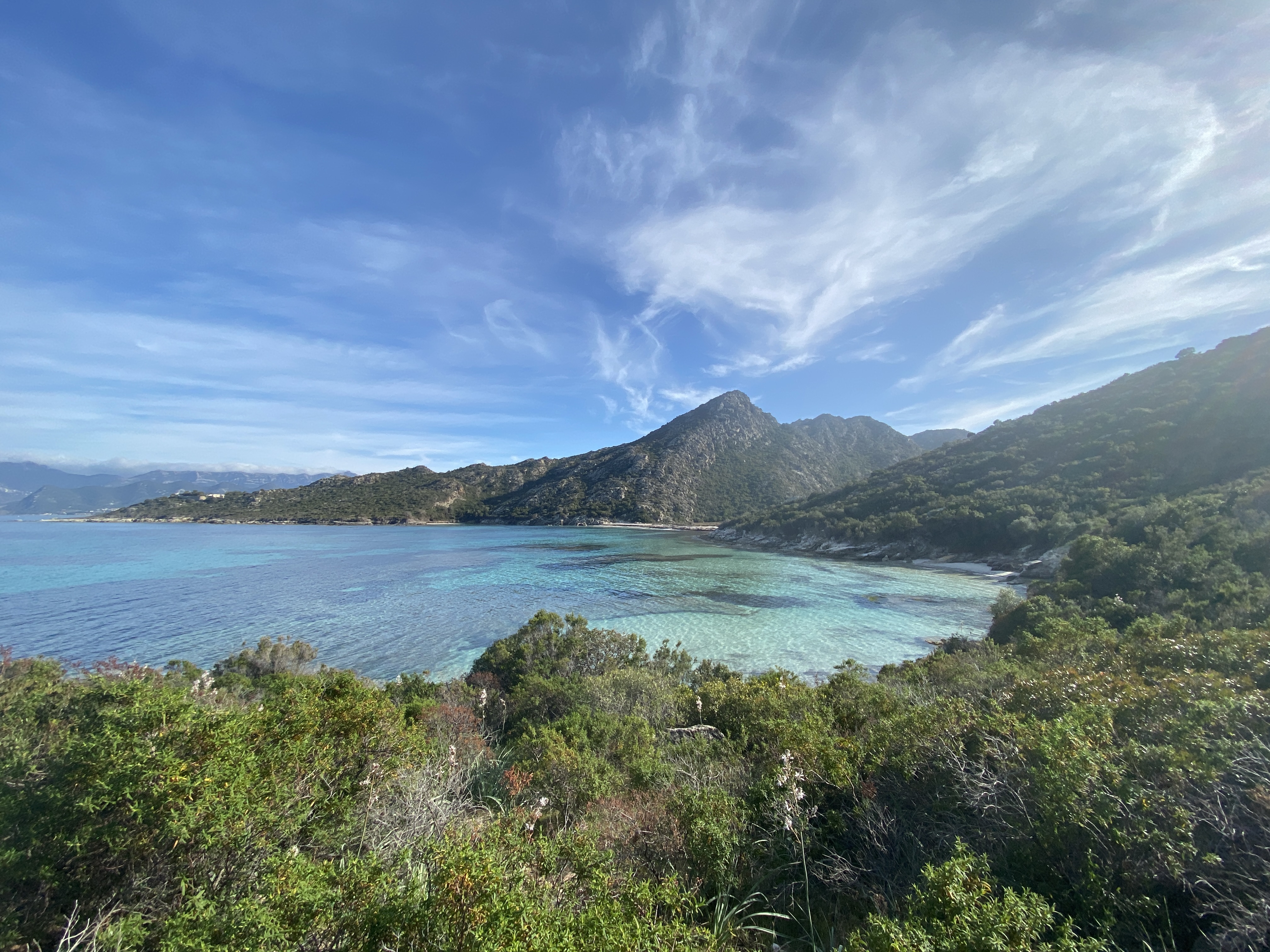 La photo du jour : le sentier des douaniers sous le soleil d'hiver