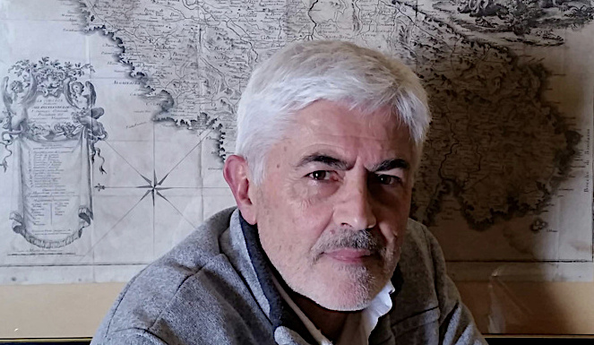 Le docteur Gérard Cianelli. A noter que ce matin encore, ce généraliste n’avait pas reçu de gel, de masques, de gants, de lunettes protectrices. « On bricole pour ne pas contaminer les patients si l’on est positifs et on essaye de ne pas être contaminé » affirme t-il