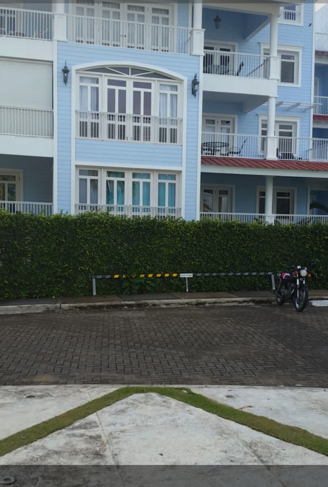 Osua à 4 heures de route de l'aéroport de Saint Domingue où est bloqué Antoine Buttafoghi