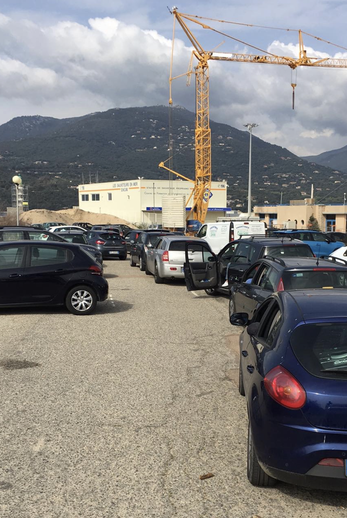 Les sardes bloqués en Corse rapatriés depuis Propriano