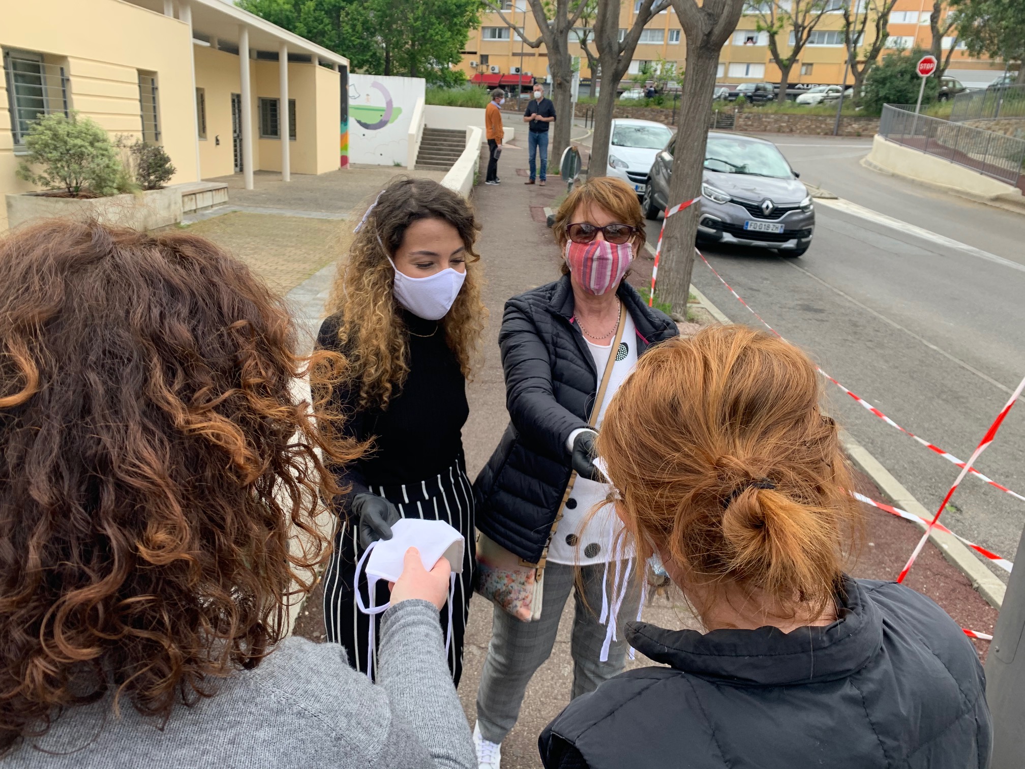 Bastia : Les fées de l’Aurore fabriquent et offrent 200 masques aux infirmiers libéraux 