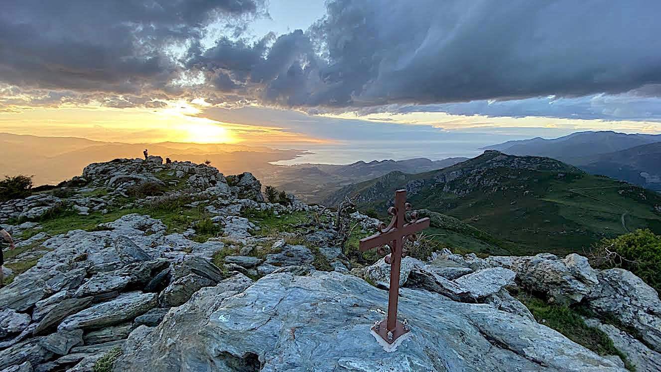 La photo du jour : au sommet du Zucarellu…