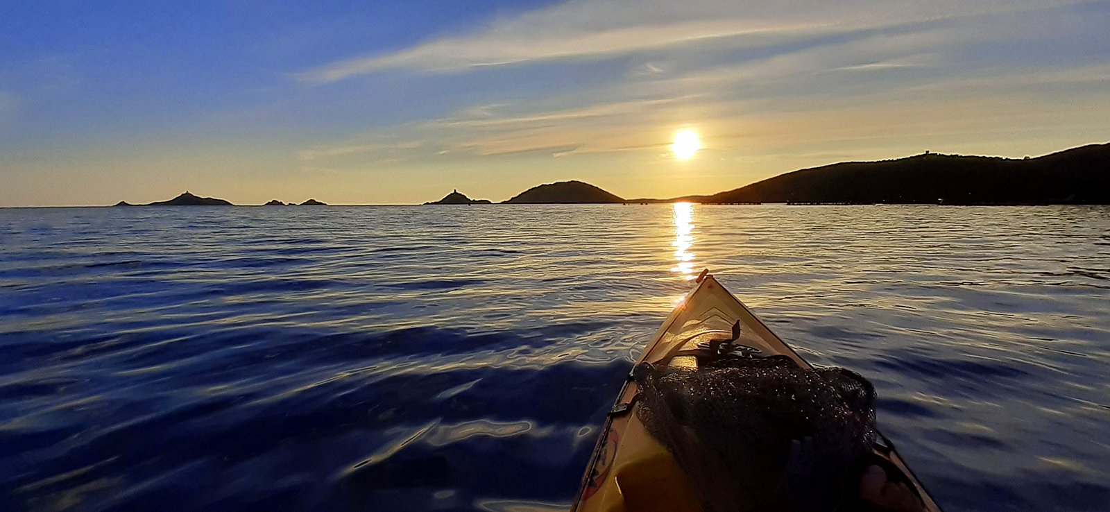 La photo du jour : en kayak dans les parages des Sanguinaires