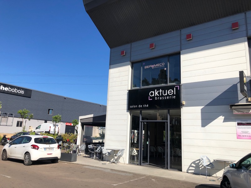 La fusillade a eu lieu à proximité d'une brasserie (Photo Pierre Beretti)