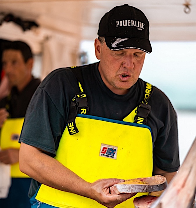 Jo Ricco a proposé sa pêche dimanche sur le port de Calvi (Photos Eyefinity Prod / Kevin Guizol