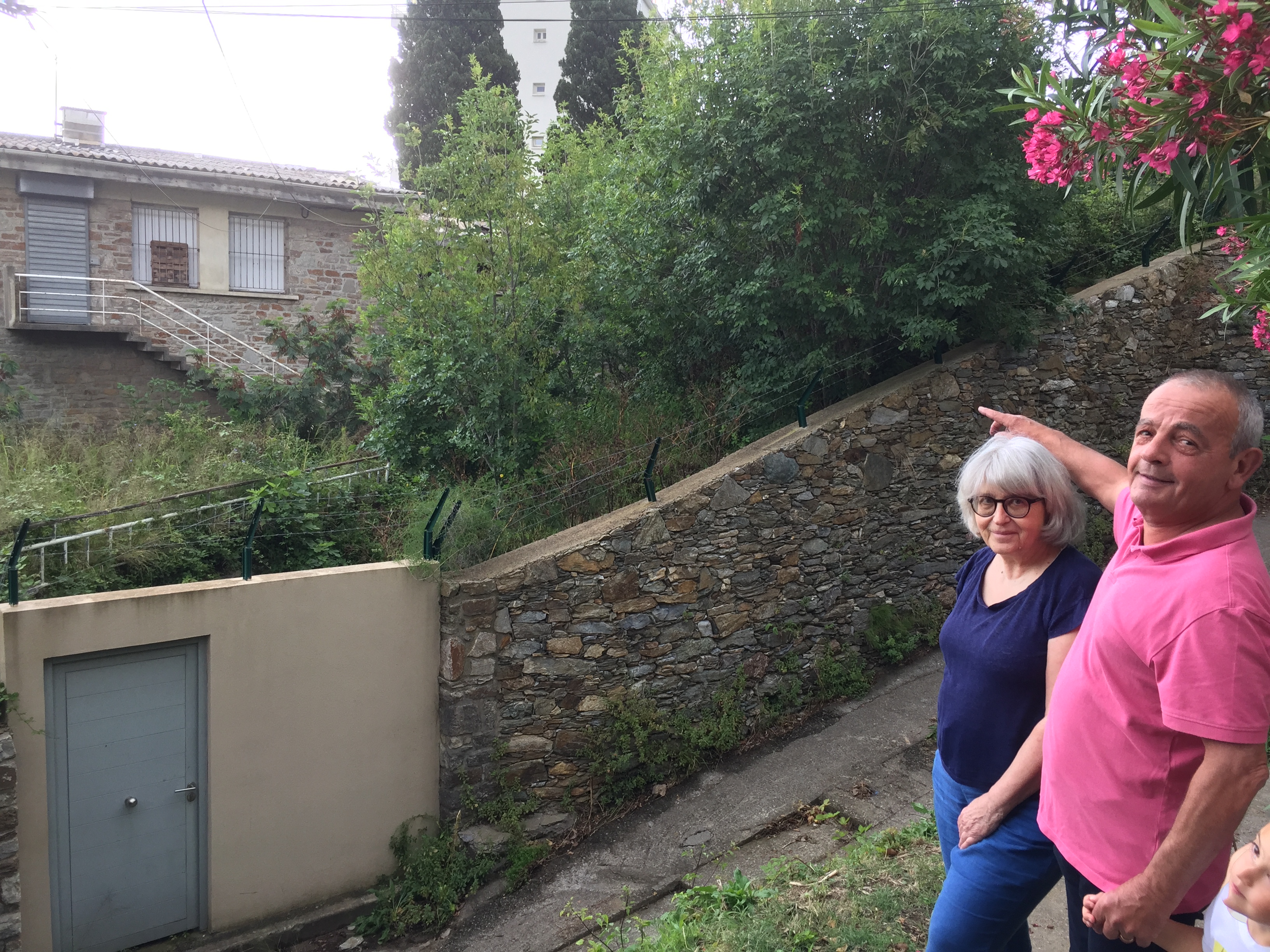 Marie-Joséphine Gianninelli et François Lemonnier s'inquiètent du devenir de cette ancienne école du centre-ville de Bastia