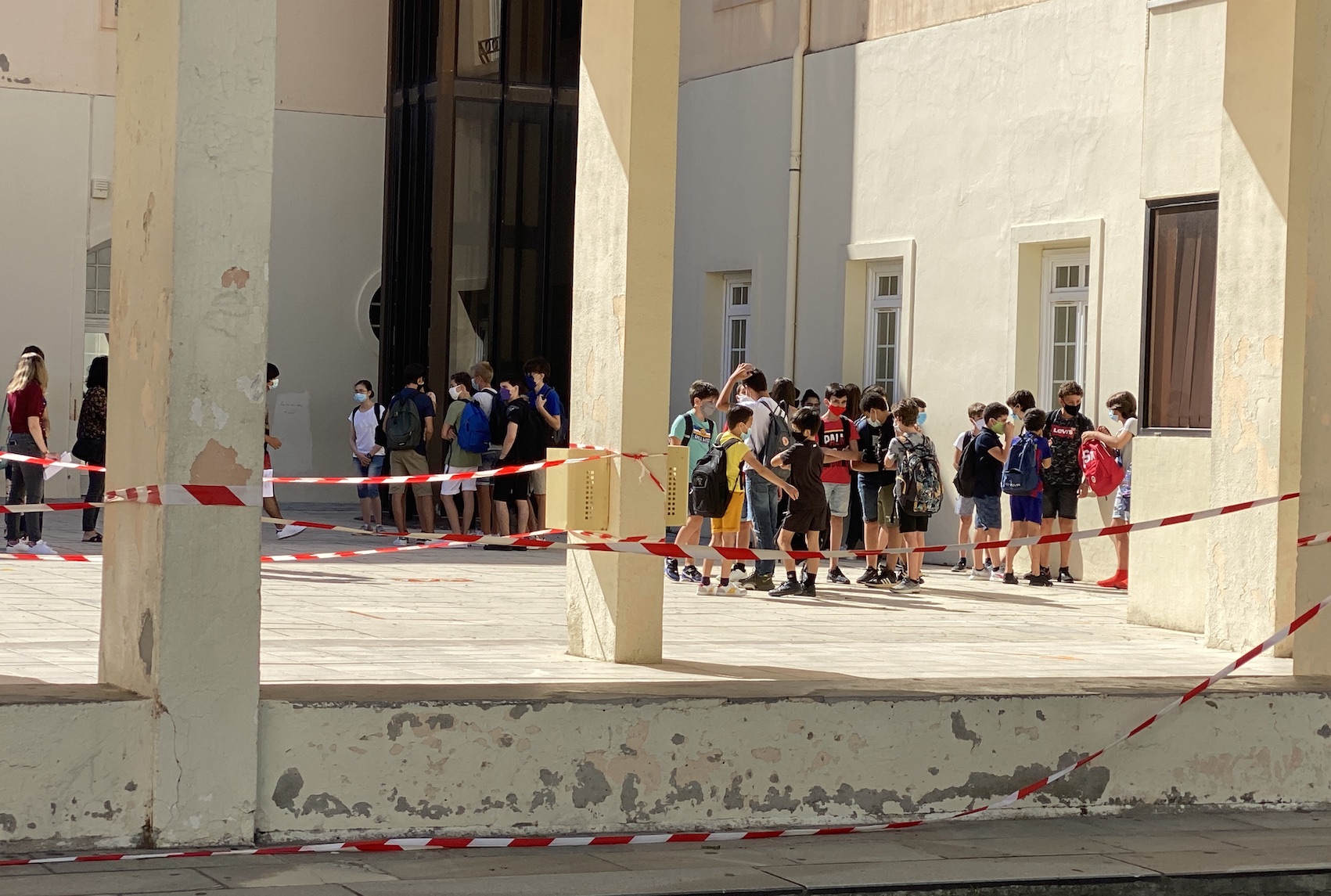  2 500 collégiens corses de retour en cours ce lundi