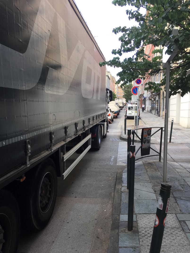 Bastia : tunnel fermé, ville bloquée