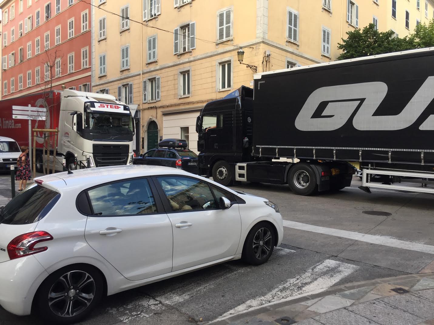 Bastia : tunnel fermé, ville bloquée