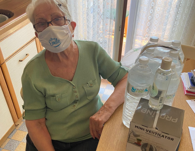 Distribution de ventilateurs, d'eau et de masques aux seniors Calvi et L'Ile-Rousse