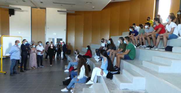 Au lycée de Prunelli di Fium'Orbu.