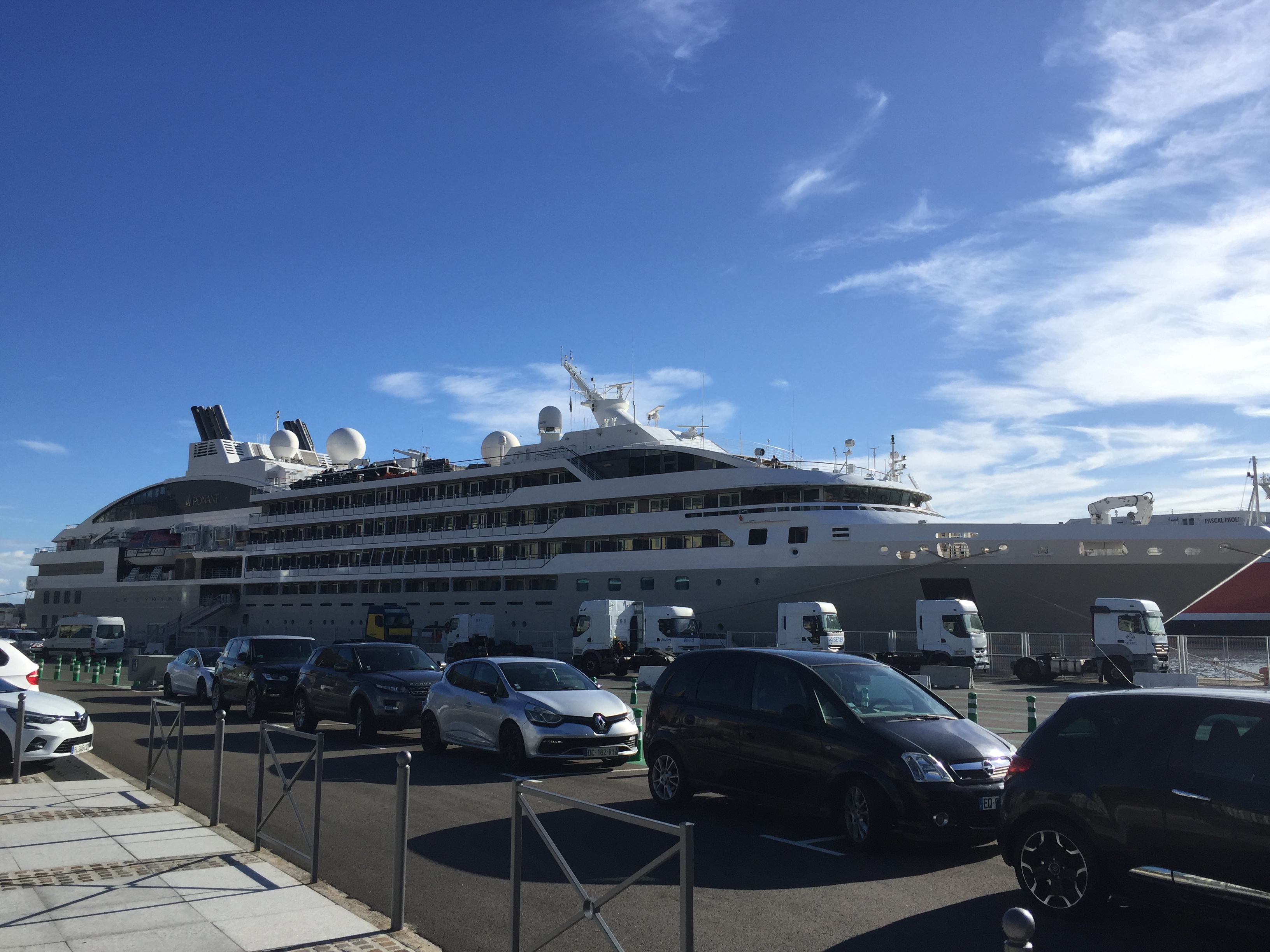 Le Lyrial dans le port de Bastia