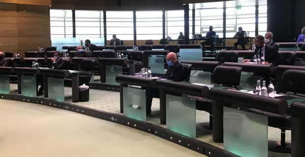 Une session de la Chambre des territoires avec un présentiel au strict minimum pour raisons de COVID.