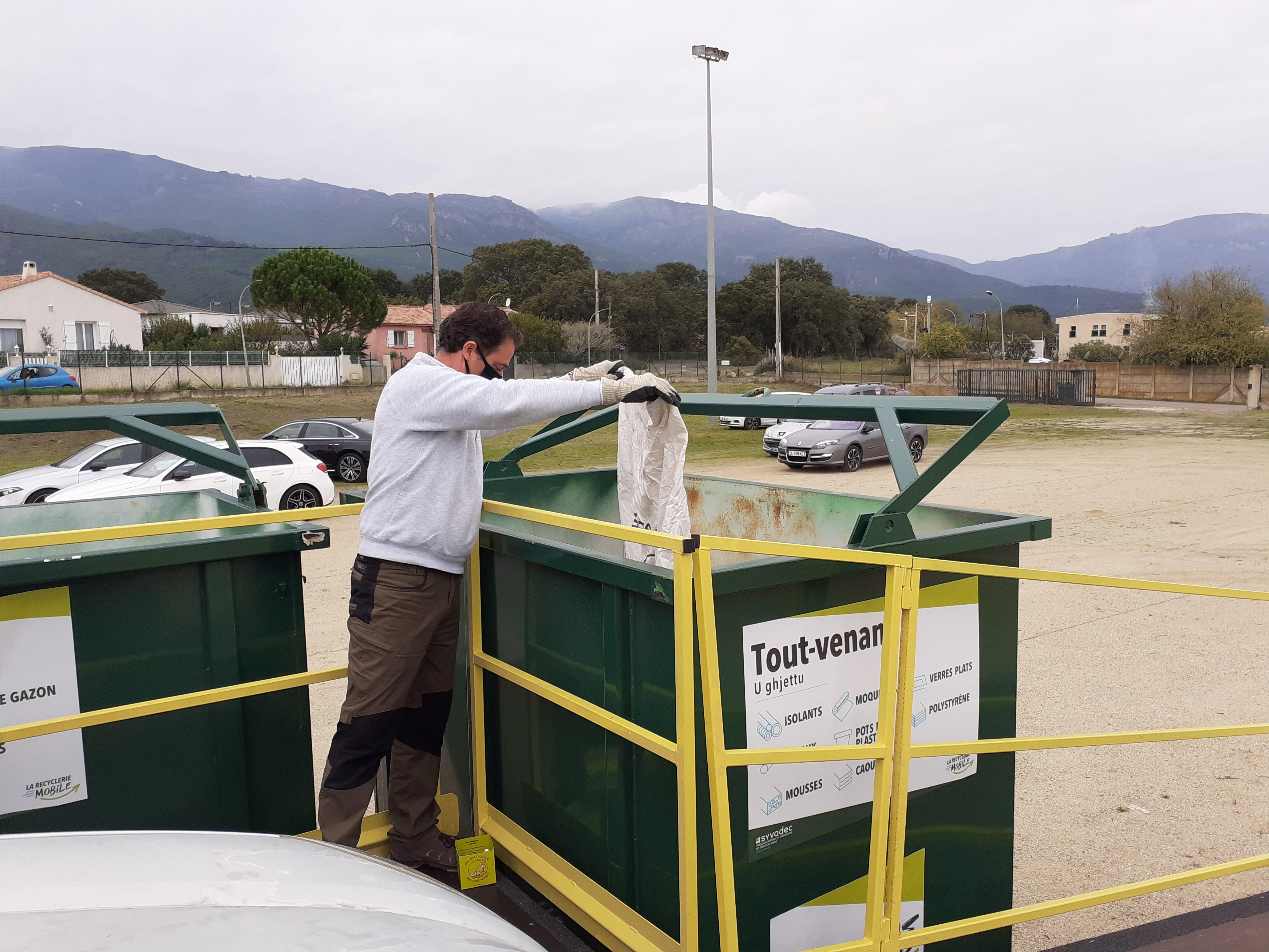 La recyclerie mobile : un nouvel outil au service du tri pour Bastia et sa région