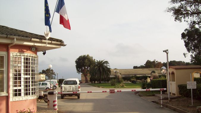 Sécurité routière : des panneaux pour protéger les employés du centre pénitentiaire de Casabianda