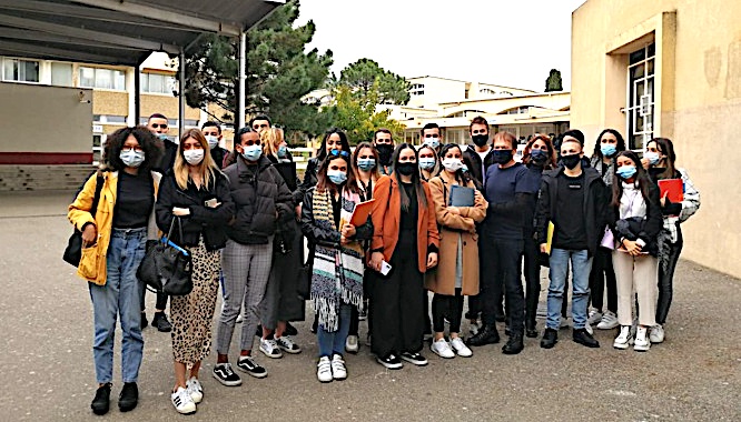 Les élèves du BTS SAM de Montesoro aux côtés de Jean-François Bernardini